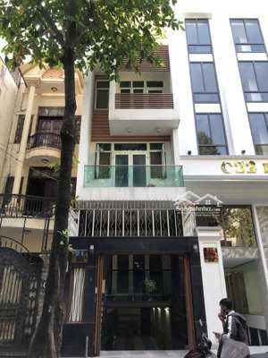 bán nhà tốt nhất khu vực bành văn trân, q.tân bình. giá 10,5tỷ (5.5x15m) 70m2. 3 tầng đẹp hẻm ôtô