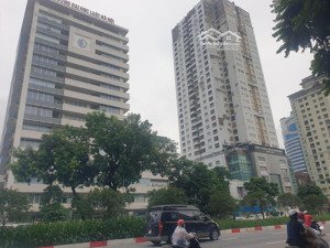 bán nhà nguyễn chí thanh- láng hạ - đống đa #phân lô, ô tô đỗ cửa. #giá 16 tỷ (thương lượng)