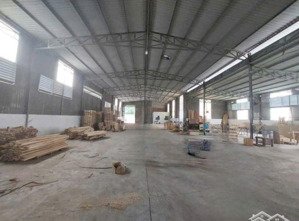 bán xưởng phước tân. biên hòa, đồng nai. g.ía 6ty...đang cho thuê 35tr/tháng
diện tích 1400m2. dt