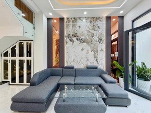 bán nhà đường ô tô 8m ngay thống nhất, gò vấp. giá: 3 tỷ 2/ 60m2, sổ hồng riêng, lh 