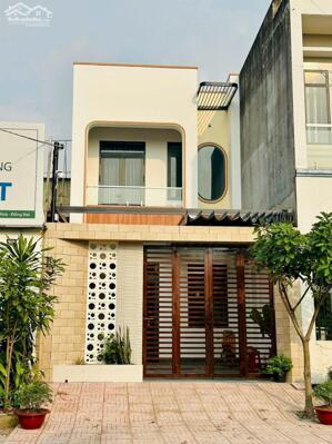  NHÀ 1 TRỆT 1 LẦU - SỔ RIÊNG THỔ CƯ ngay trung tâm phường