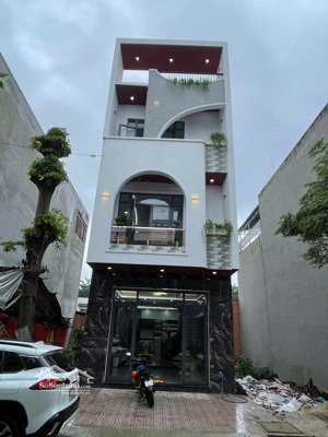 bán nhà phố 5x20 trệt 3 lầu có pn dưới giá 5.5 tỷ tl