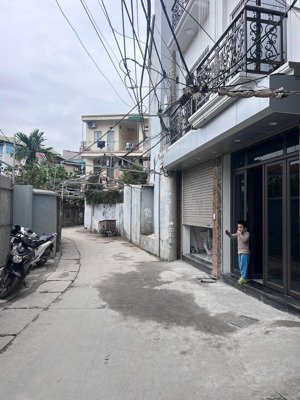 chỉ với 6 tỷ có ngay nhà đẹp mới tinh, ô tô đỗ cửa