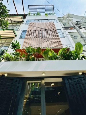 bán gấp nhà riêng 4pn, 4wc, 65m2 tại lý chiêu hoàng, p10, q6, giá chỉ 2,58 tỷ. hẻm xe hơi