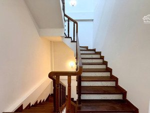 bán nhà 3 tầng 2 mặt kiệt kiệt rộng 3m _k402 trưng nữ vương kiệt thông 482 hoàng diệu , hải châu