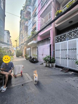 quận 3, lê văn sỹ, 2 mặt tiền hẻm 5m, 40m2, 3 tầng, giá 8 tỷ.