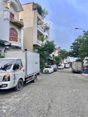 bán nhà chính chủ 1 đời - ngô chí quốc- bình chiểu 3 tầng hẻm xe tải thông- 51m2 gần chợ đầu mối