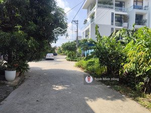 duy nhất lô nhỏ 55.2m2 dịch vụ lại yên mt 3.35m. gần ngã 4 thoáng. vị trí đẹp gần đường 40m sđcc