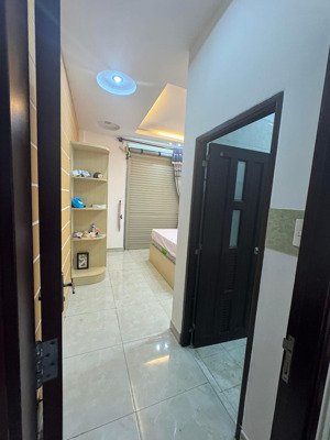 bán nhà hxh 8m nguyễn minh hoàng p12 q. tb dt: 4,2 x 16m kết cấu : 1 lầu giá 15 tỷ