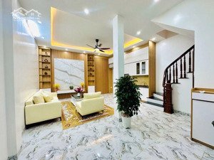 hoàng mai nhà dân xây gần ô tô tránh