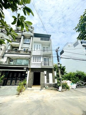 nhà phố 5 tầng - 5x16 - ngay phú mỹ hưng - quận 7 - xe hơi đỗ cửa - nhỉnh 12 tỷ