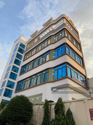 ngộp bank ! bán gấp căn góc 2 hxh nguyễn thái bình- kế vincom ,4,8mx14m, 5 tầng , chỉ 12.8 tỷ