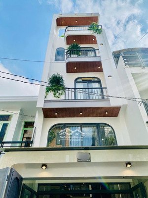 bán nhà siêu phẩm nhà phố, gần ga t3, sân bay tân sơn nhất, emart phan huy ích