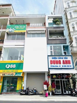 bán nhà 5 tầng mặt tiền hùng vương đối diện tttm chi lăng trung tâm hải châu đà nẵng