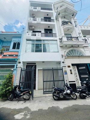 ngọp bán gấp 252/32 phạm văn chiêu phường 9 gò vấp