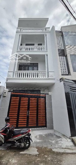 nhà mới 4 tầng- ngay chợ phú thuận q7- hẻm xe hơi- chỉ nhỉnh 7 tỷ