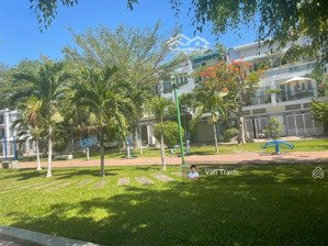 đất kđt phước long nha trang đối diện công viên hướng tây bắc ngang 10m bán lẻ