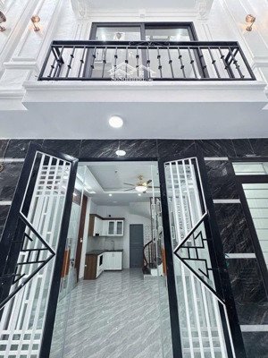 xuân đỗ .cự khối .5 tầng 7 triêu lh. zalo) cho thuê nguyên căn