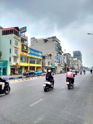 bán nhà măt phố nghi tàm 190m2, giá 133 tỷ. tây hồ