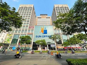 royal tower nguyễn văn cừ quận 1