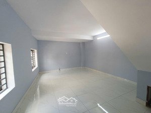 4 tầng nhà lô góc kinh doanh tốt lê đình lý-thanh khê liên hệ: 