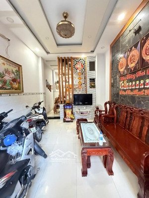 tân kỳ tân quý, bình tân, nhà 4 tầng, dt 43m2( 3.6x12), đường nhựa 6m thông, giá 5.x tỷ