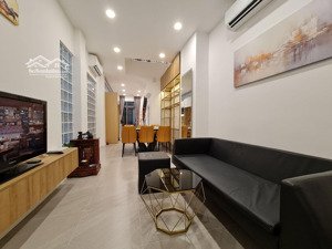 bán nhà đẹp ngay phan đình phùng phú nhuận