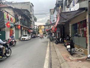 bán nhà mặt phố quận hai bà trưng vỉa hè oto tránh, kinh doanh sầm uất ngày đêm 82m2 x4t 7.4 tỷ