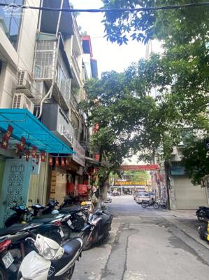 Bán nhà phố Trần Đại Nghĩa, Hai Bà Trưng 42m, 5 tầng. Giá: 15 tỷ. LH: 0327536893