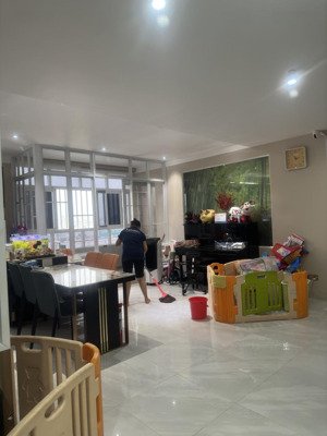 bán căn hộ cộng hòa plaza 70m2, 2pn, 2wc - chính chủ, tặng toàn bộ nội thất, giá 4.5 tỷ