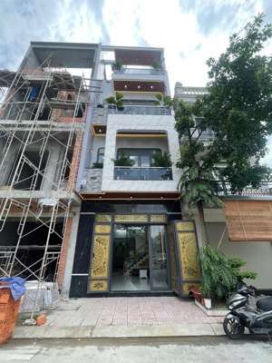 bán căn nhà phố đẹp tại kdc phúc đạt