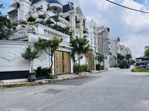 gần ga metro _ ngay bệnh viện đa khoa thủ đức _ 75m2_gpxd 4 tầng_ cây xanh vỉa hè _ 7,3 tỷ tl