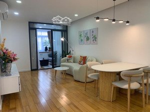 bán cc hàng hiếm tại sky garden 3, 6 tỷ vnd, 74m2, 3pn, 2wc, phong thủy tốt