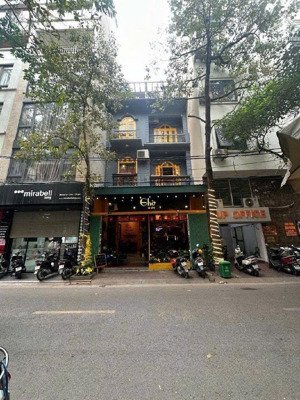 nhà mặt phố cổ nhuế, 110m2, mặt tiền 5.5m, 3 tầng kinh doanh vô đối, chỉ hơn 30 tỷ.