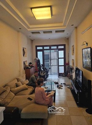 bán nhà phạm ngọc thạch-tôn thất tùng.36m2.xây 5 tầng.mt 5m.full nội thất.6 phòng ngủ.giá 7tỷ790