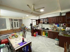 bán nhà gần aeon tân phú đường bờ bao tân thắng