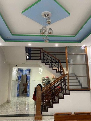 bán nhà 2,5 tầng đường thu bồn- hoà xuân- cẩm lệ