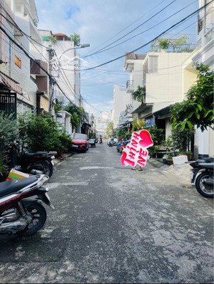 nhà hẻm rộng quá chừng 7m thông ngay chợ tân hương- 4.1x13m 2 tầng - khu dân trí cao. nhỉnh 6 tỷ.