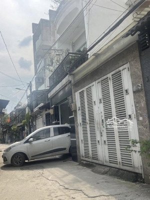 nguyễn hữu tiến - tây thạnh - 2 tầng - hẻm xe hơi - tặng full nội thất - vào ở luôn