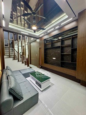 hiếm! 42m2 nhân hoà, 4 tầng, 3.5m mặt tiền - gần phố- full nội thất - nhà đẹp ở ngay