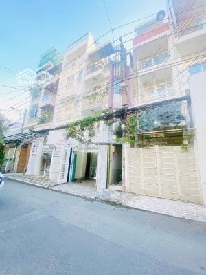 bán nhà quận 10 - đường nhựa 8m - 5 tầng btct - gần vạn hạnh mall nhỉnh 14 tỷ.