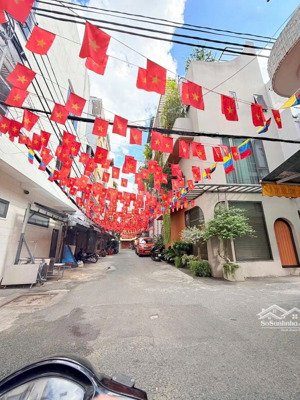 bán nhà đường nhựa xe hơi đỗ cửa vĩnh hội phường 4 q4