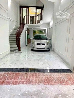 không có căn thứ 2! nhà 6 tầng sát ubnd xã thanh liệt, gara oto nhỉnh 10 tỷ