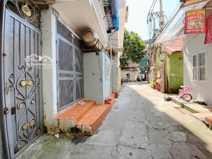 bán nhà mạc thị bưởi 22m 4t mt4m 3.5 tỏi ô tô đỗ cổng sát phố - ôtô tránh ở ngay