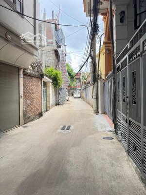 siêu phẩm dòng tiền hbt quá hot, quá hiếm - 50m ra ô tô tránh, mặt ngõ thông, ngõ rộng