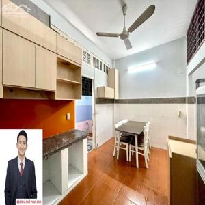  Bán gấp nhà phố Hồ Bá Phấn, Quận 9 – Có sẵn HĐT 96 triệu – Ngay Trường TH Bùi Văn Mới.