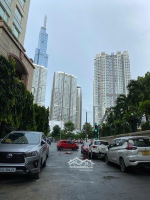 bán nhà bình thạnh hẻm xe hơi 117 nguyễn hữu cảnh - 4x18m 3 tầng sát quận 1 full nội thất - 13 tỷ