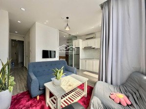 cho thuê căn hộ 1 phòng ngủ có ban công - lê văn sỹ, phú nhuận giáp quận 3 gần cầu công lý