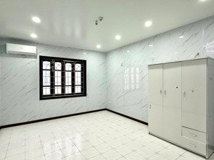 lại một căn đẹp cần tìm chủ mới ! nguyễn hy quang 48 m x4 tầng mt 4 m giá hơn 16 tỷ !