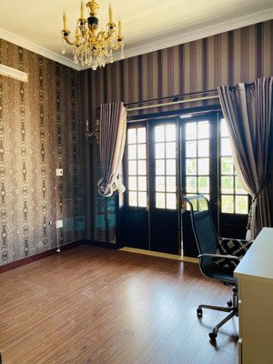 biệt thự 3 tầng nằm ngay trung tâm hải châu thanh hải -phố cán bộ cấp cao